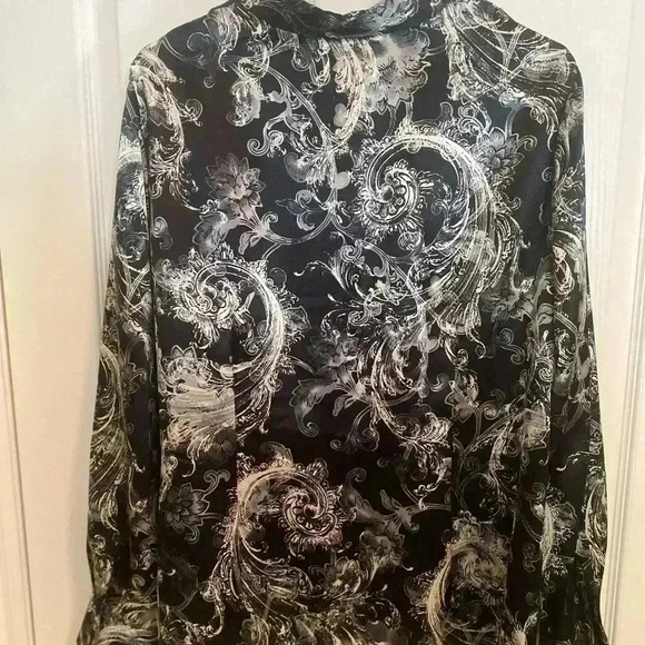 Karen Scott Black/White Long Sleeved Button Down Women’s Blouse Size XL - Picture 2 of 9